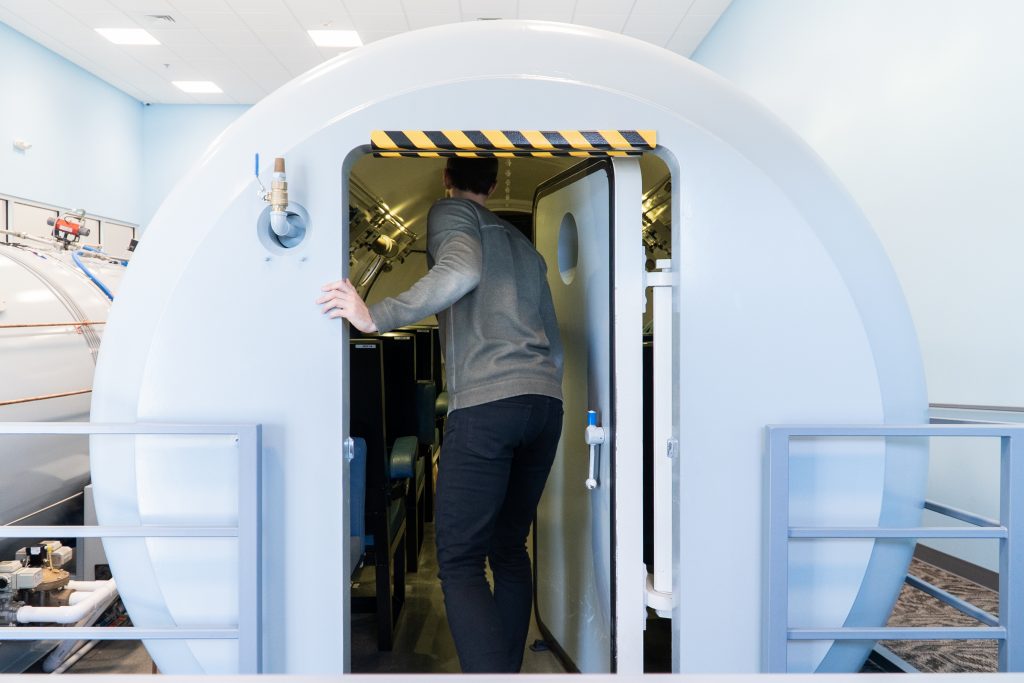Hyperbaric oxygen therapy being explored as treatment for long COVID ...